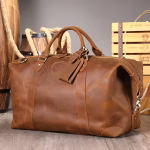 Travelling leather duffel bag
